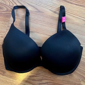 Victoria’s Secret PINK 32DD Wear Everywhere Push-up Bra Black